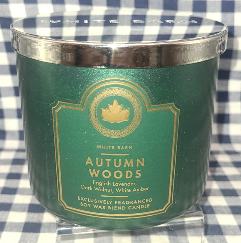 TOTALMENTE NUEVO Autumn Woods Vela de 3 mechas 25-45 horas de combustión 14,5 oz Baño y cuerpo Funciona Foto 1 de 1