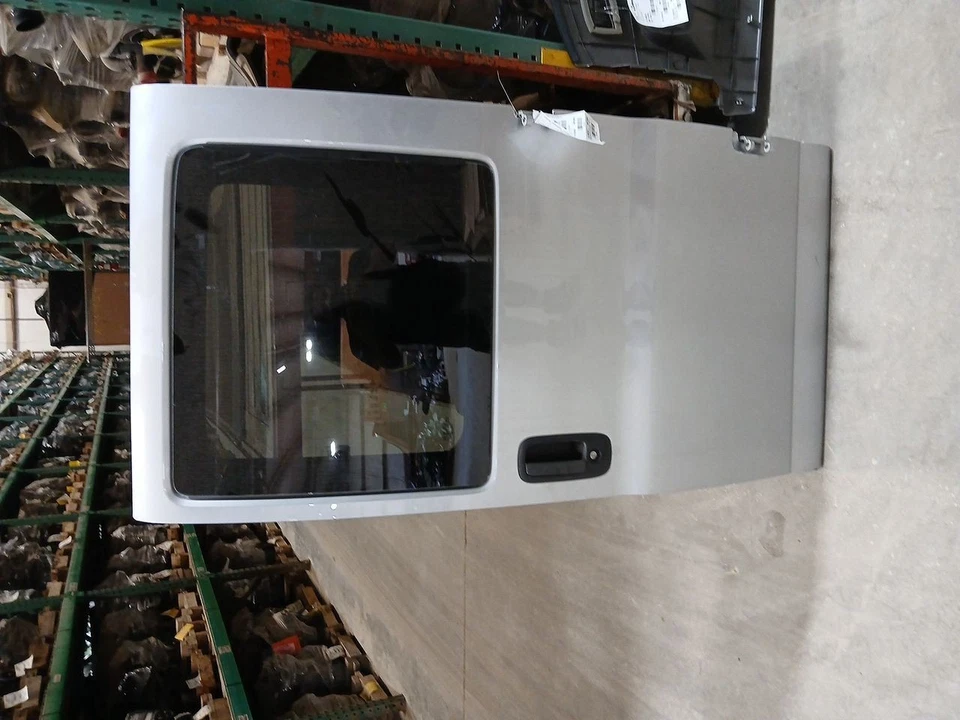 2025 吉姆西 Savana 2500 乘客右后门 3085037 — 第 1/4 张图片