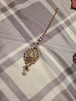 Conjunto nupcial indio Maang Tikka joyería de boda Kundan dorado Bollywood frente Foto 1 de 4