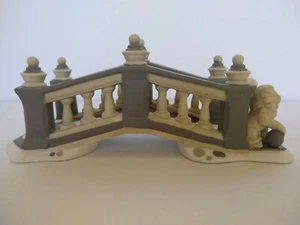Department 56 LIONHEAD BRIDGE 5864-5  wBOX MINT Retired 1998 - Picture 1 of 7