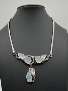 Collana Vintage Corona TRIFARI Opalescente INSALATA DI FRUTTA Vetro Blu Fiori Perline LEGGI - Foto 1 di 9