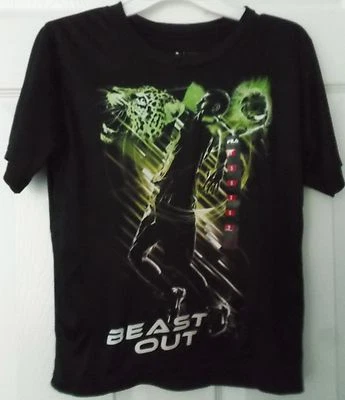 ДЛЯ МАЛЬЧИКОВ FILA SPORT ЧЕРНЫЙ КОРОТКИЙ РУКАВ РУБАШКА - "BEAST OUT" - РАЗМЕР МАЛЕНЬКИЙ - НОВЫЙ С ЯРЛЫКАМИ - Изображение 1 из 4