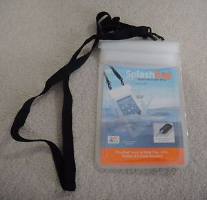 Tech & Go SplashBag Medium Water Resistant Bag for iPad Mini, Most 7-8" Tablets 