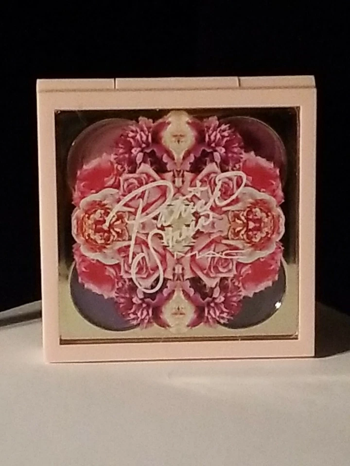 MAC STAY WITH ME EYESHADOW QUAD - NEW NO BOX - FLORAL REALNESS PATRICK STARRR - Image 1 of 1