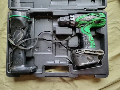 Taladro Hitachi 14.4v 3/8" con Linterna, Estuche, Batería Li-Ion (Sin Cargador) Foto 1 de 4