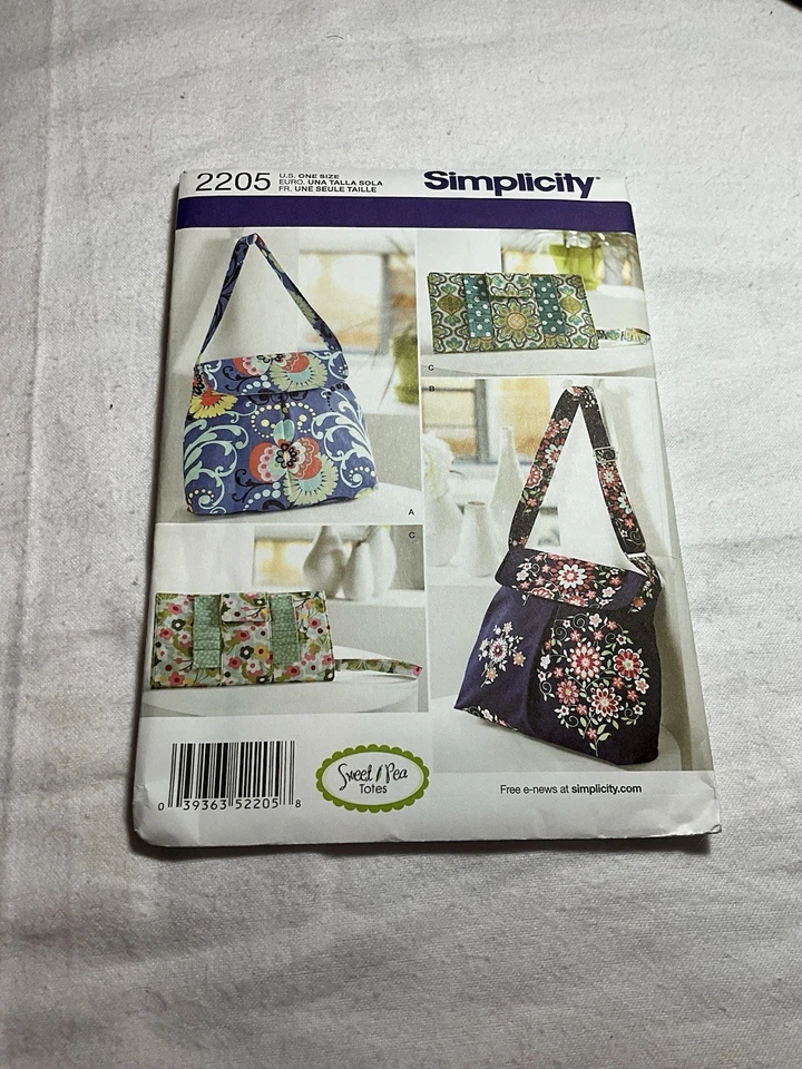 Simplicity Pattern 2205 HandBags - Clutch - Purse- UC FF - Image 1 of 4