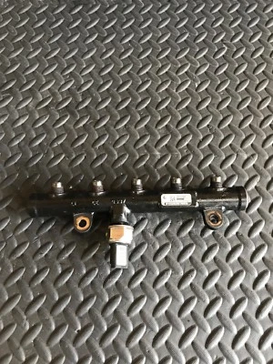Ford Galaxy 2.0 TDCI Kraftstoff Schiene Mit Sensor 9681649580 9658227880 - Bild 1 von 4