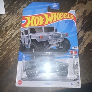 2024 Hot Wheels Humvee 4/10 First Response Gray 33/250 Combine Shipping - Picture 1 of 10