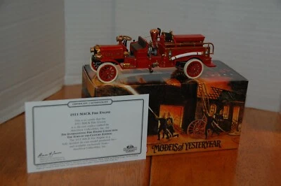 Matchbox Models of Yesteryear 1911 Red Mack Fire Engine YFE24-M  - Image 1 of 4