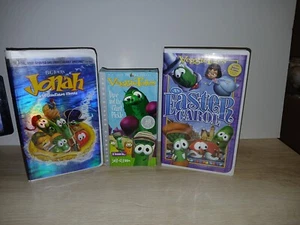 Lot Of 3 Veggie Tales VHS Tapes Jonah, Dave & The Giant Pickle & An Easter Carol - Picture 1 of 24