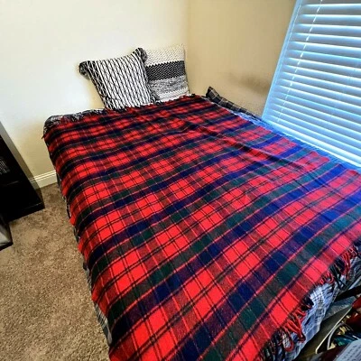 Cobertor xadrez vermelho pesado lã vintage sem marca 56 X 65 - Imagem 1 de 4