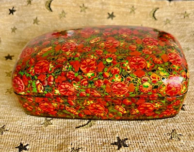  VTG Kashmiri Wooden Lacquered Papier Mache Trinket Box Vivid Colors 7" x 4.25" - Image 1 of 2