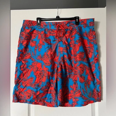 Bermuda de banho masculina Nautica azul com padrão floral vermelho tamanho 40W - Imagem 1 de 4