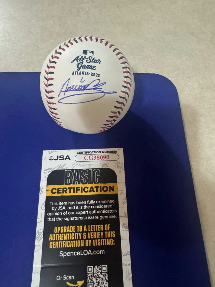 Seattle Mariners ANDRES MUNOZ  Signed 2025  All Star OML Baseball Ball JSA - Image 1 of 1
