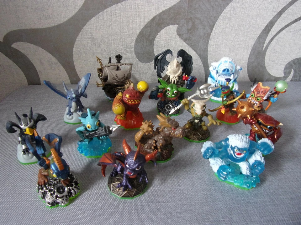 SKYLANDERS SPYRO'S ADVENTURE - Used - Various Characters to Choose From - Image 1 of 1