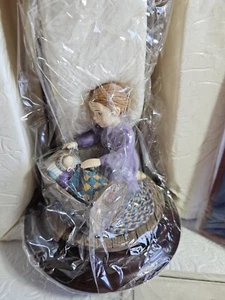 The Amish Heritage Ltd Edition - Caroline - #30014 With Box And Certificate  - Picture 1 of 8