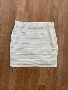 Ambiance Soft  White Mini Skirt, Size L - Picture 1 of 5