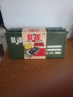 G.I. Joe Footlocker W/Sleeve Hasbro 1996  - Image 1 of 4