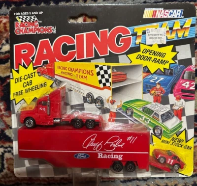 Remolque diecast Ford Racing Champions NASCAR Geoff Bodine #11 mini coche de stock Foto 1 de 2