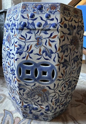 中国古董瓷制花园座椅带鲜花和叶子金色概述 — 第 1/4 张图片