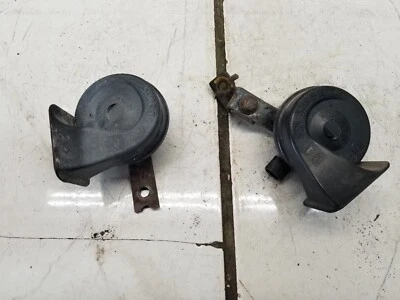 Hyundai Sonata 2012 par de bocinas Foto 1 de 3