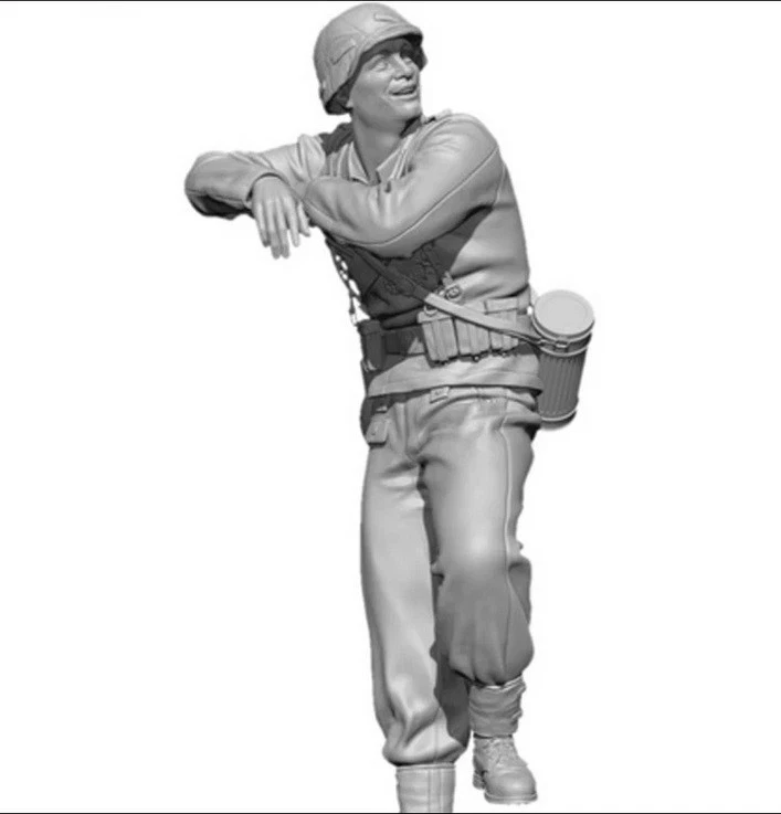 1/35 WWII German Soldier Standing on/Leaning on item - T680 - Image 1 of 1