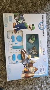 NEW Air Hogs Mario Kart Nintendo Wii Radio Control RC Mario VS Yoshi TARGET EXCL - Picture 1 of 2