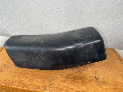 Assento OEM Yamaha IT-175 77-79, 2W6-W2473-00-00 - Imagem 1 de 4