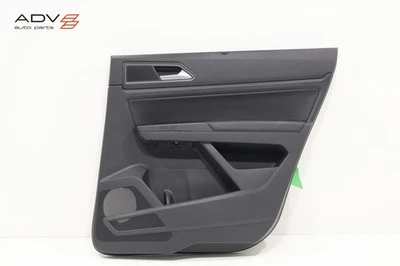 Volkswagen Atlas 2018 cubierta interior del panel de la puerta trasera derecha OEM Foto 1 de 4