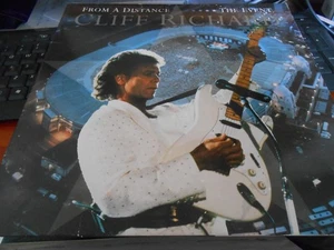 Cliff Richard - "From A Distance *****The Event" - EMI Double LP - Picture 1 of 8