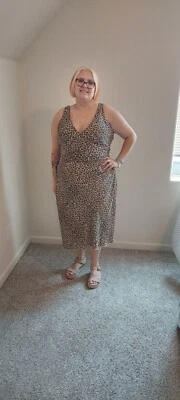 Vestido midi talla grande Jonathan Martin Studio imitación envoltura estampado animal, talla 16W Foto 1 de 4