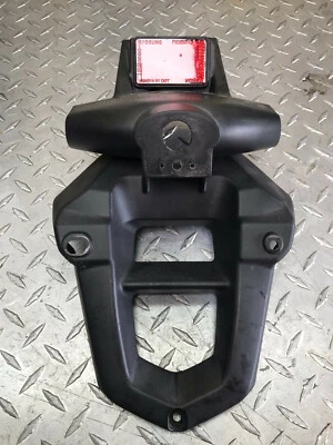 Guardabarros trasero Hyosung GT250 GT250R EFi, 2010 usado artículo P/N 63111-H99-70012A  Foto 1 de 4