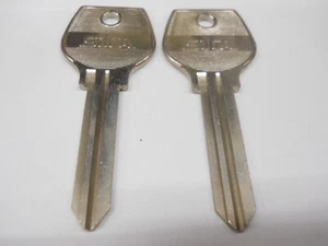 Silca MAZ1R Key Blank Fits Mazda X5 MZ5 LOT of 2 - Picture 1 of 2