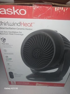 Lasko Whirlwind Heat Orbital Oscillation Ceramic Space Heater with Remote - Picture 1 of 4