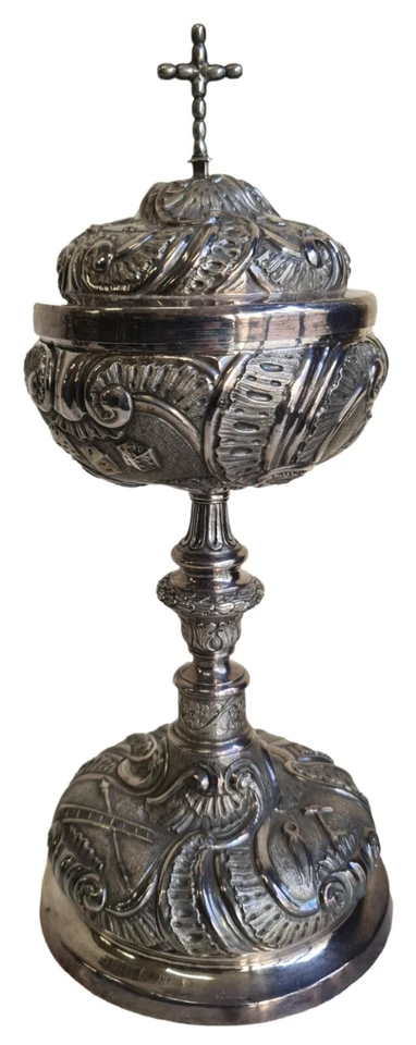 CALICE EN ARGENT CISELÉ À LA MAIN. STYLE PLATERESCO. ESPAGNE. SIÈCLE XVIII. - Photo 1/1