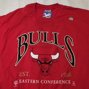 Chicago Bulls Eastern Conference T-Shirt (NBA, Lee Sport, Made In USA) - Bild 1 von 24