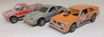 3 De colección Red Line Hot Wheels Chevy Monza 2+2, Dodge D50 Hi Rakers, FLAT OUT 442 Foto 1 de 4