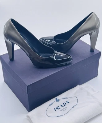 Saltos de couro preto e cinza Prada | Novo na caixa com bolsas de pó originais UE 40 - Imagem 1 de 4