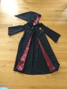 Harry Potter Wizarding World Gryffindor Robe Kids Large 10/12 - M50 - Picture 1 of 6