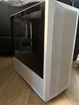 Lian Li Lancool II mesh C RGB Snow Mid Tower Case - White - Image 1 of 4