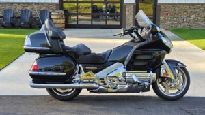 2006 Honda Gold Wing - Picture 1 of 12
