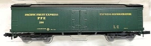 N Roundhouse 82901 50' Express Reefer Box Car Pacific Fruit Express #500 NIB - Picture 1 of 3