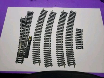 6 Pc Lot HO Scale Tyco Casadio Train Tracks layout Good Condition Nickel Black - Image 1 of 4