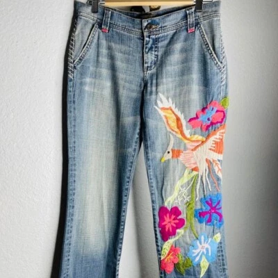 Jeans Bordados Pájaro Diseño Vintage Switch EE. UU. Mujer Talla 29 Lavado Claro Foto 1 de 4
