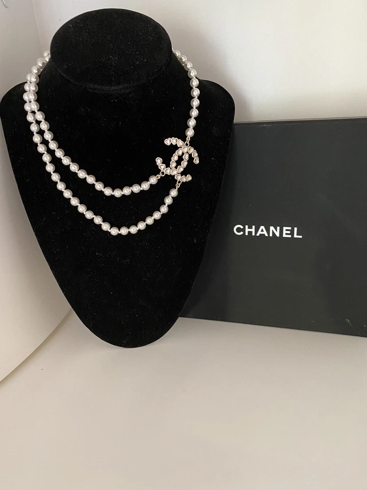 Collar Chanel Doble Perla Corazón Cristal Foto 1 de 4