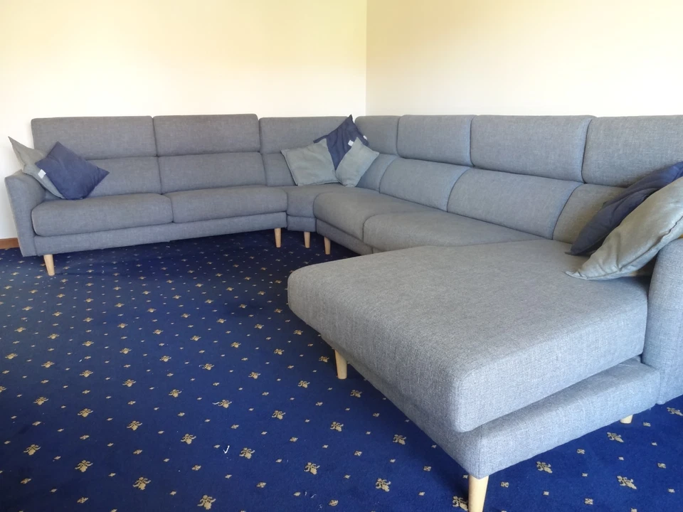 6-seat Gray Modular Customisable Couch Sofa Lounge with Chaise - image 1 of 4