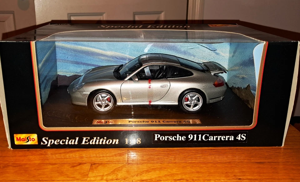 Maisto Special Edition Diecast 1968 Chevrolet Camaro Z28 Coupe Maroon 1 18