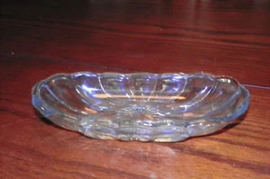 VINTAGE CRYSTAL CUT ICE CREAM DISH - Picture 1 of 1