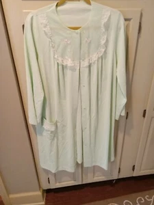 VINTAGE SHADOWLINE LINGERIE robe  BUTTON FRONT Waltz Length EMBRODERY Green M - Picture 1 of 6