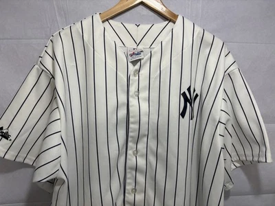 Vintage New York Yankees Jersey Majestic Men’s XL White Button White Pinstripe - Image 1 of 4